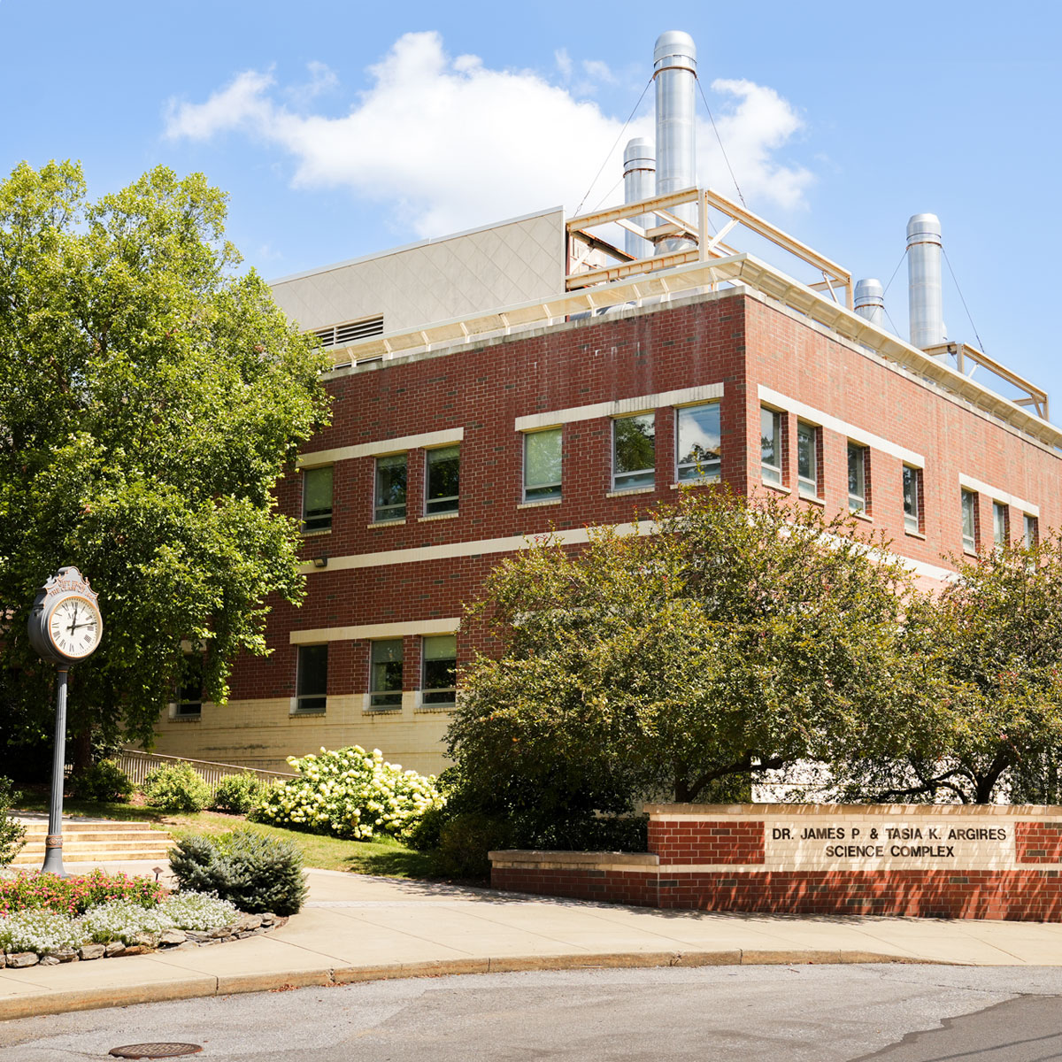 Caputo Hall - Science Complex
